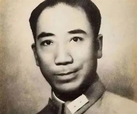 1928年，军阀孙殿英借"军事演习"为名，炸开了清东陵乾隆的裕陵和慈禧的定东陵，