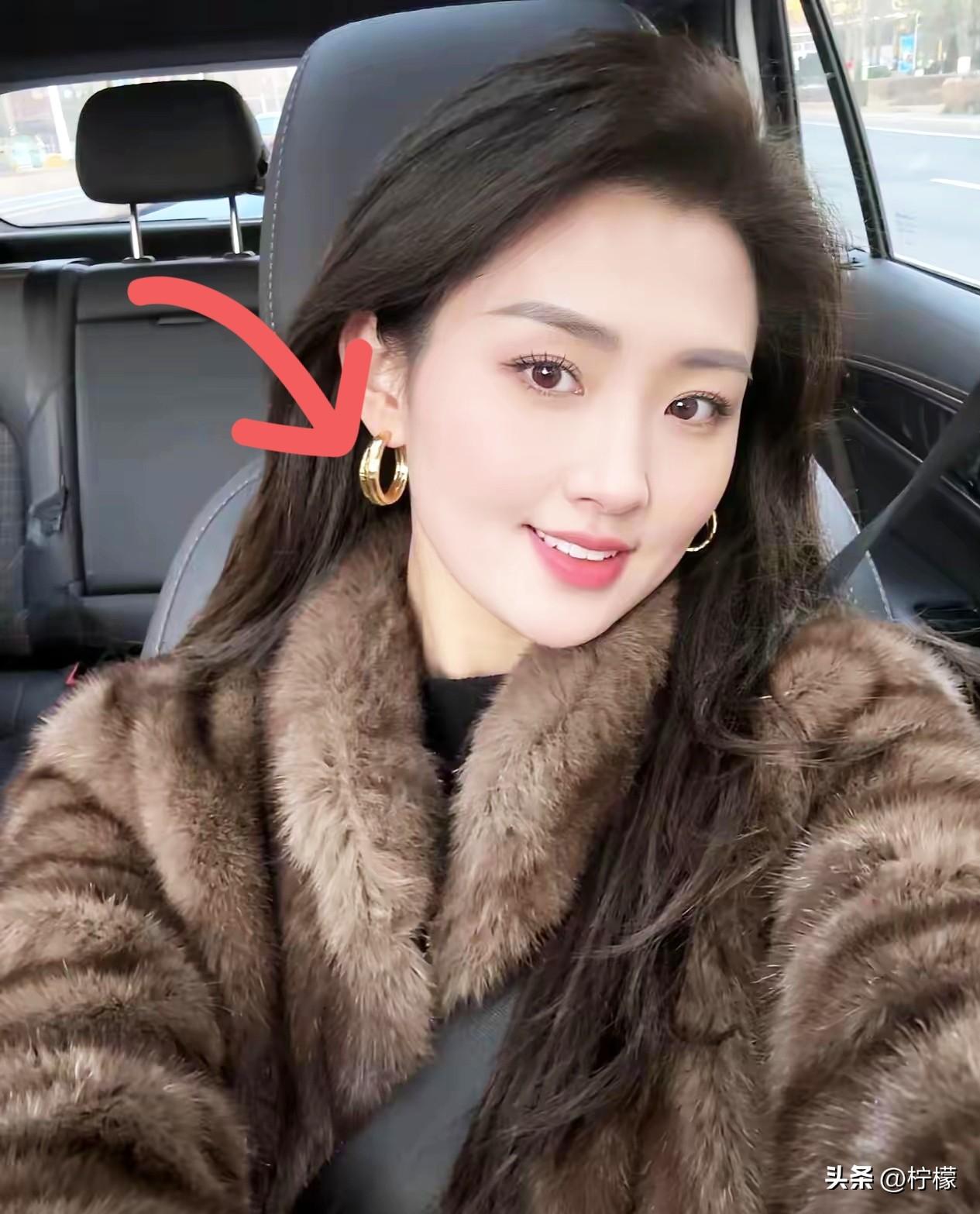 我女儿，
985大学医学博士在读。
春节前，亲戚给她介绍了一个男朋友。

本科毕