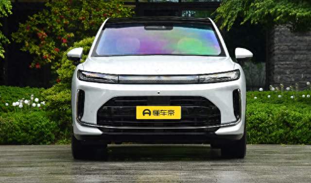 华境S详解，华为乾崑 ADS Pro5 加持，舒适配置拉满家用