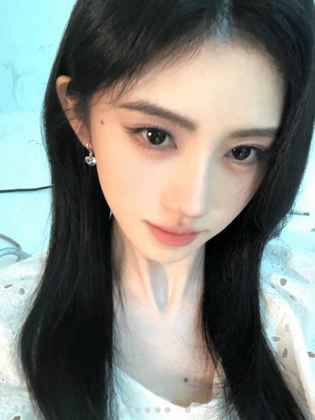 jjy鞠婧祎苏绿夏 jjy鞠婧祎万花世界 "身处泥泞 遥看漫山花开"𝕷𝖔𝖔