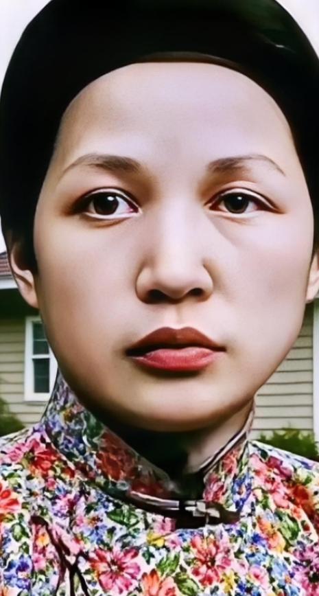 她是近代史上最伟大的女性之一，没有这个女人，就没有我们今天的幸福生活。

麻烦看