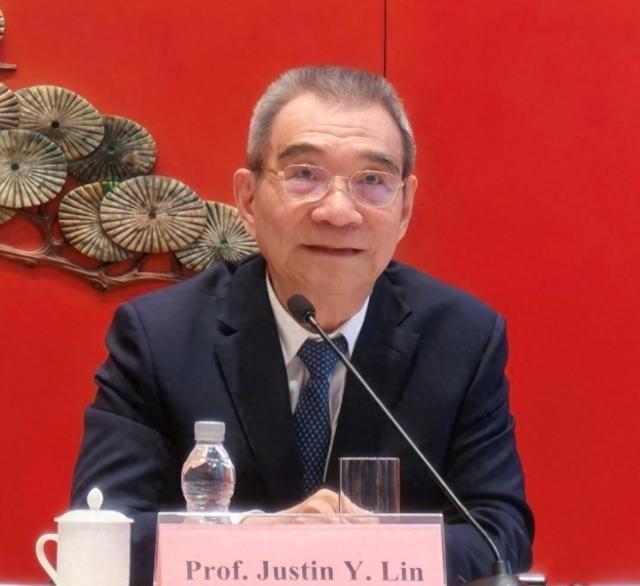 林毅夫认为，如果中美不再进行贸易，那么作为一个拥有全球35%工业产值的大国，中国