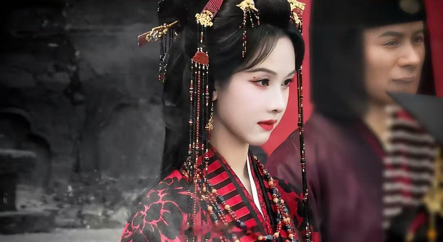翘楚暂定6月翘楚暂定6月开播！陈都灵周翊然翘楚暂定6月