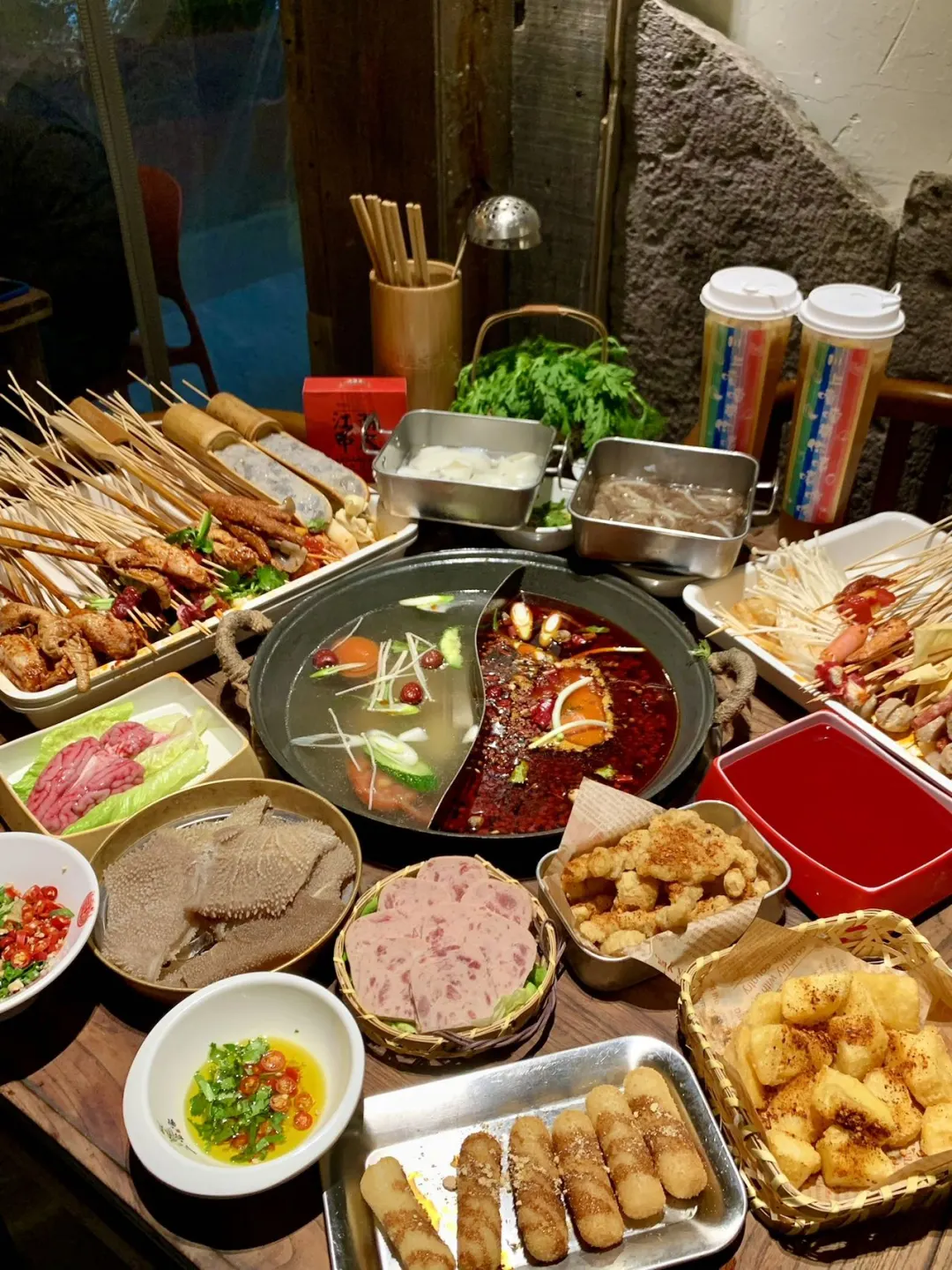 被这家十年老店拿捏了！川味超正……
