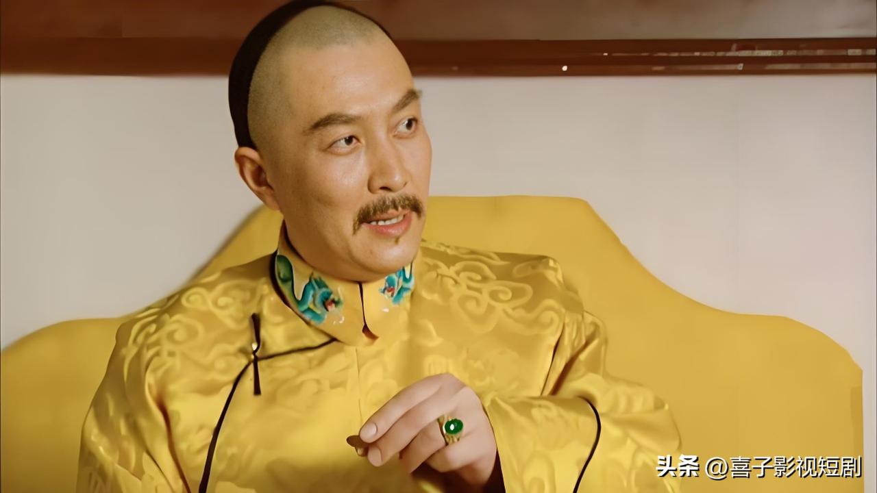 面对“雍正四爷”时隔二十余年再度翻红，唐国强坦言自己十分欣慰。他表示，当年为演好