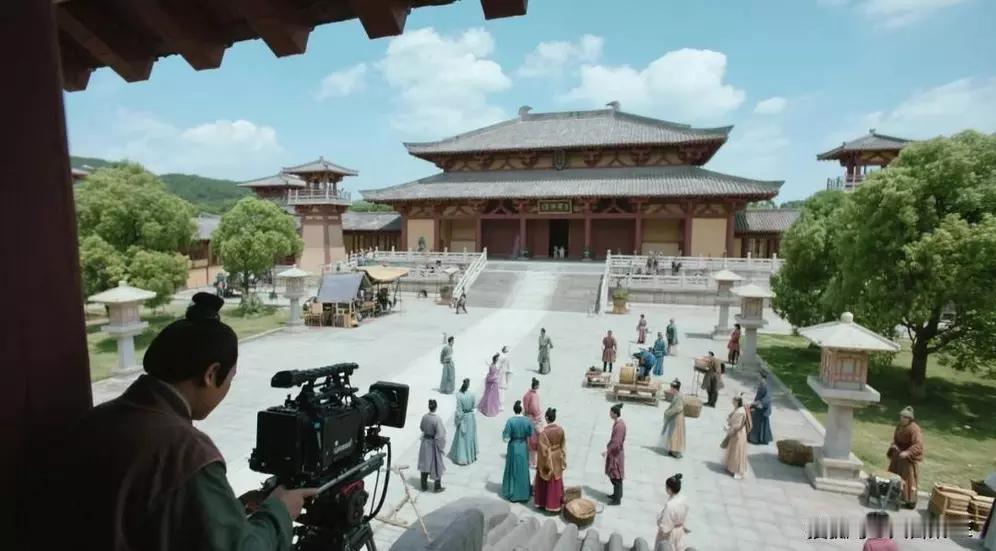 随着A1技术的兴起，演员这一行业将消失，虽AI数字分身兴起冲击了影视行业就业结构