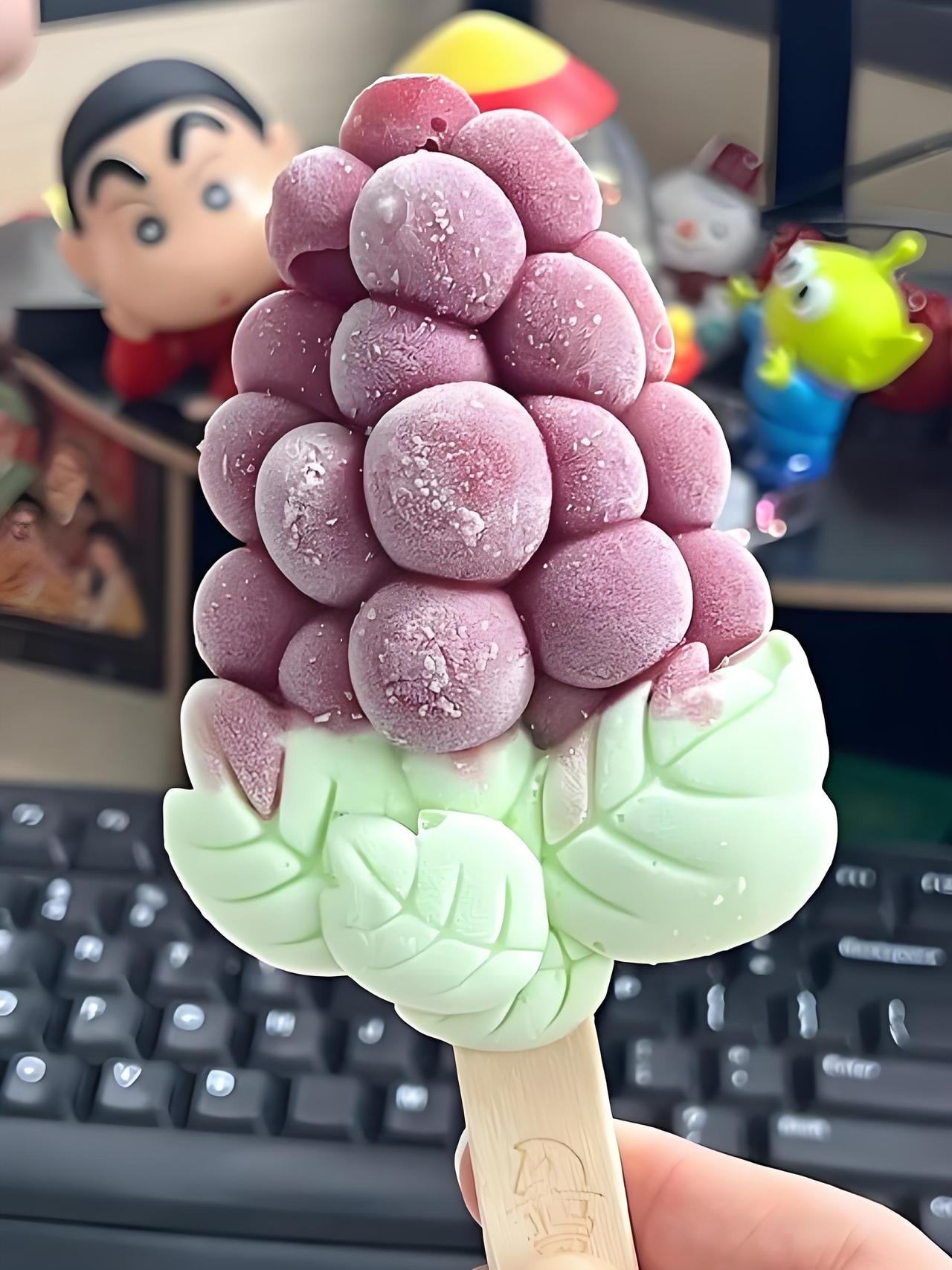 偶尔会买，但得看情况——比如想尝鲜特别的口味，或有纪念意义的场景。
 
你平时买