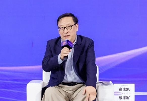 金融危机要来？专家预测，2026到2027上半年，世界将爆发金融风暴

华尔街那