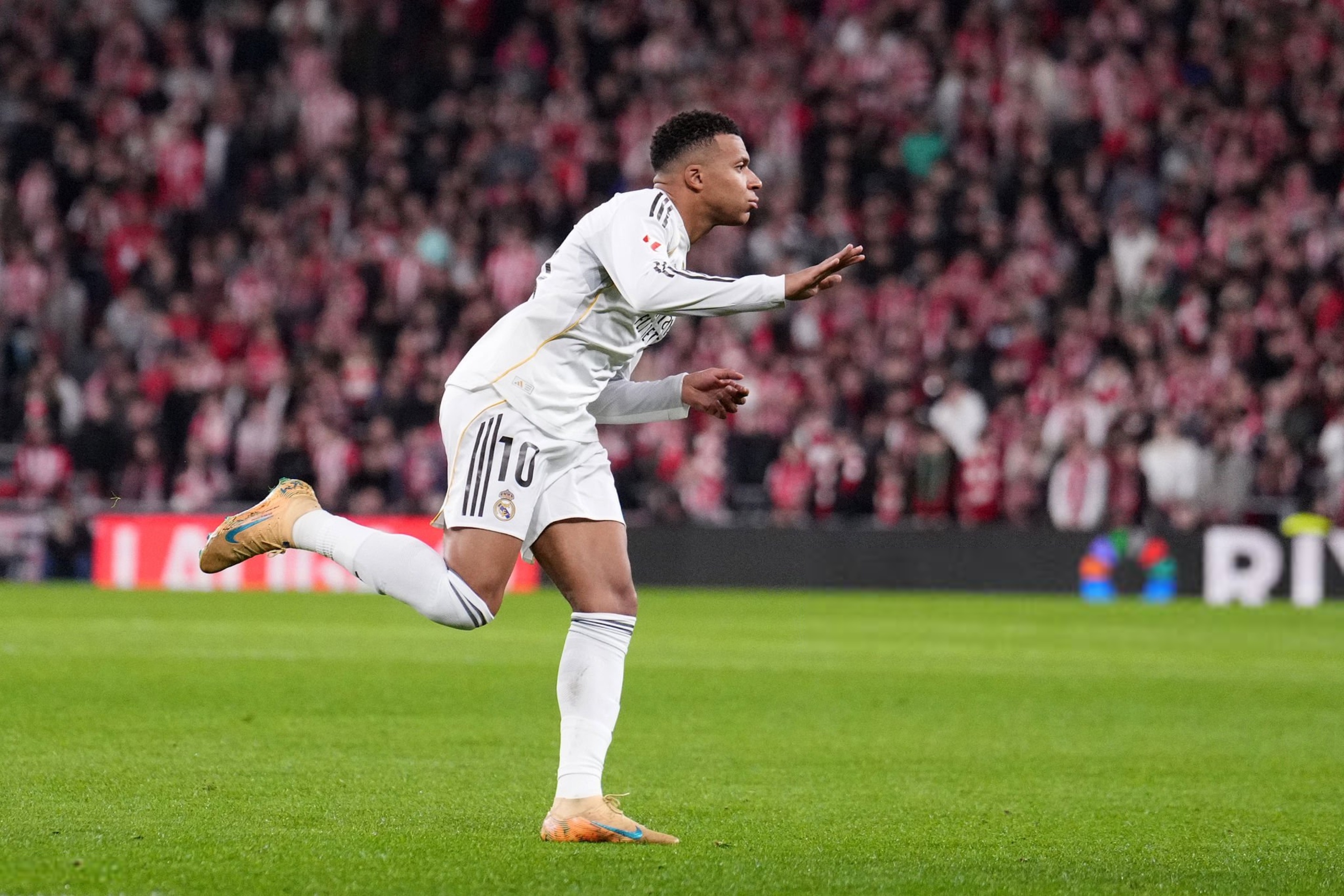 组图：毕尔巴鄂竞技0比3皇马。毕尔巴鄂竞技vs皇马