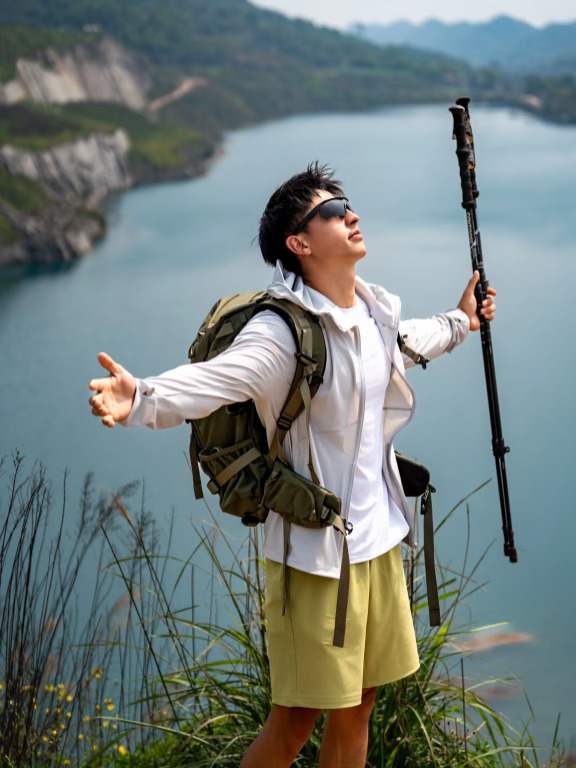 �� 徒步中梁山矿山公园