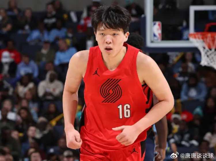 3月30日NBA常规赛开拓者主场对阵奇才，杨瀚森被开拓者从发展联盟召回。开拓者借