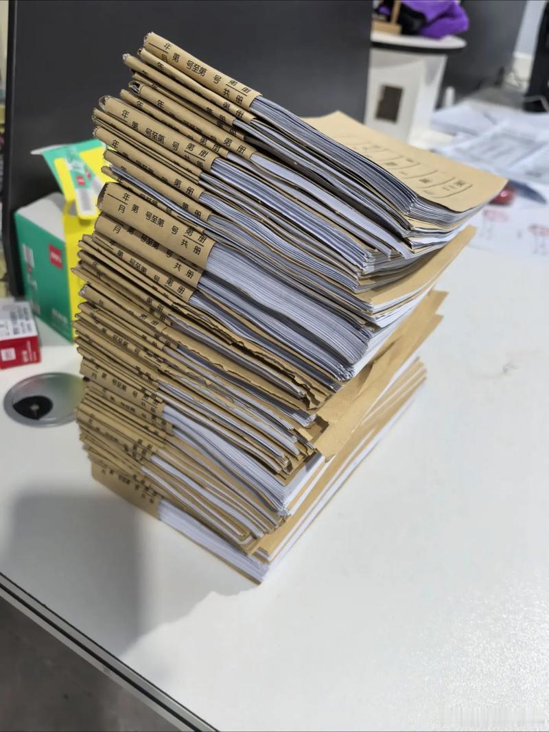 会计圈有自己的盗墓笔记几十年前的凭证，一问一个不吱声，又怕领导要看以前的资料，又
