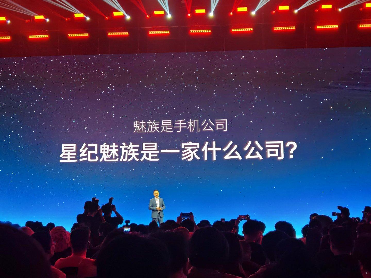 举个例子，AI的世界，就像个大森林，不是一棵树就能撑起一片天的。在这片森林里，有