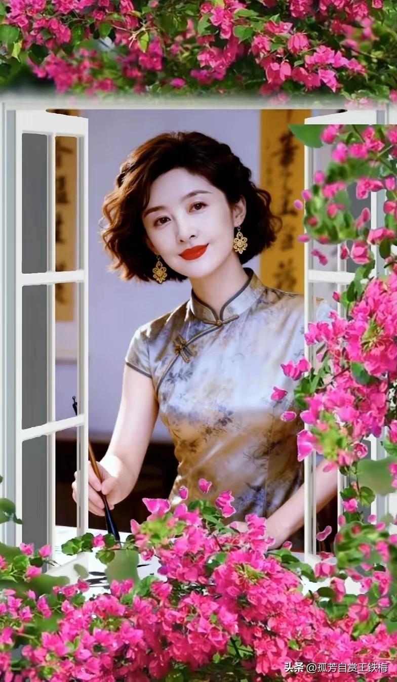 上联：月下拾得诗半句 
下联:   花前寻觅词一阙