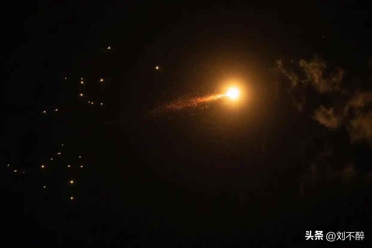 “死一个美军，等于死10个伊朗军人”
一位网民说。
美士兵的命是命，难道伊士兵的