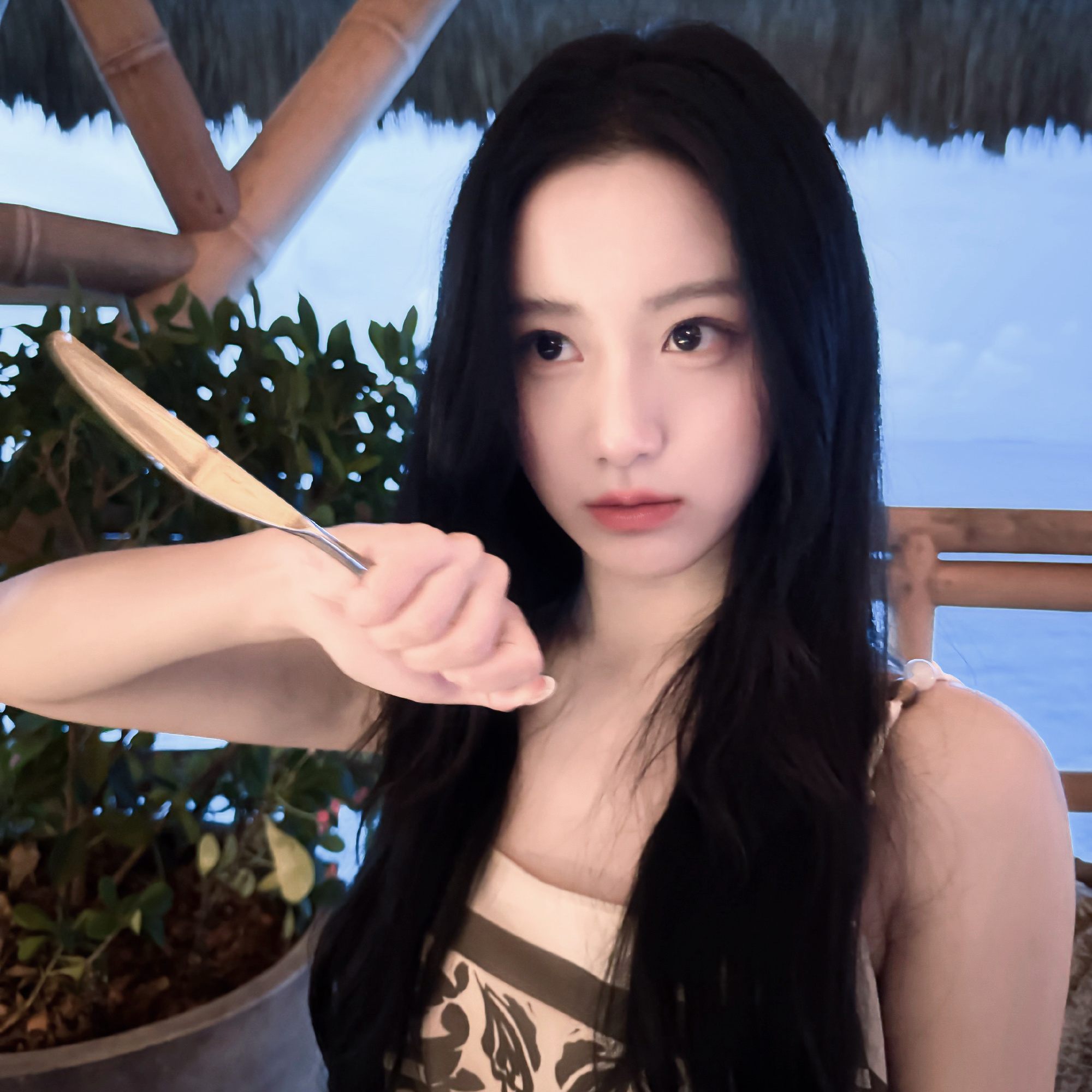 包上恩 💛包上恩周挽 💛包上恩炽夏当世界凉如荒岛 我们依然会是彼此的依靠^⌯
