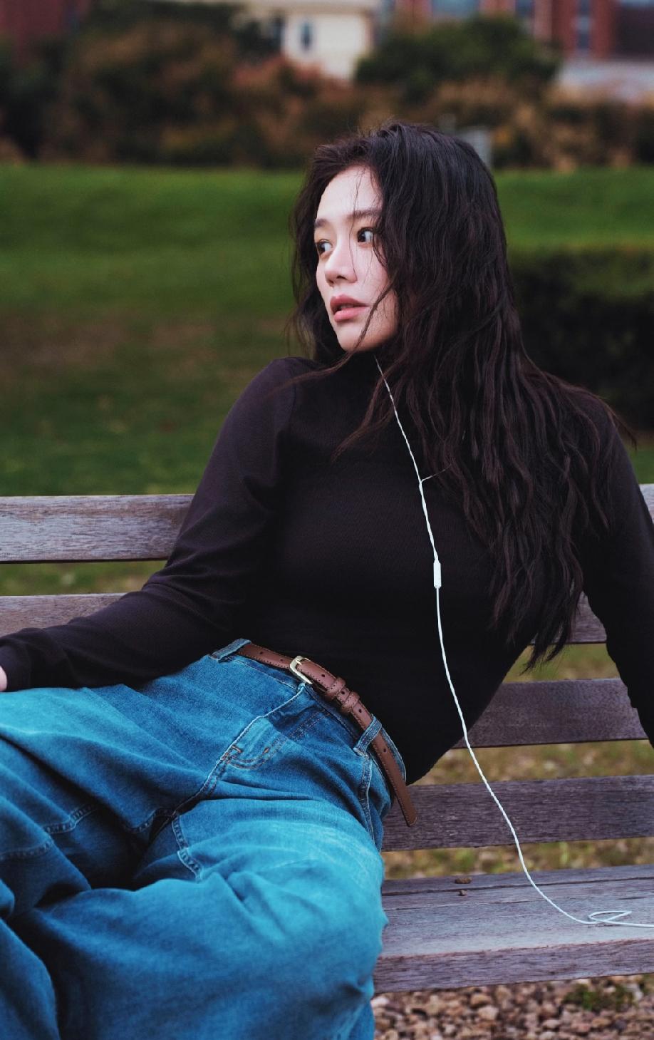 马思纯说自己10多年没有睡过好觉，每隔一两个小时就醒一次，后来终于知道原因了：和