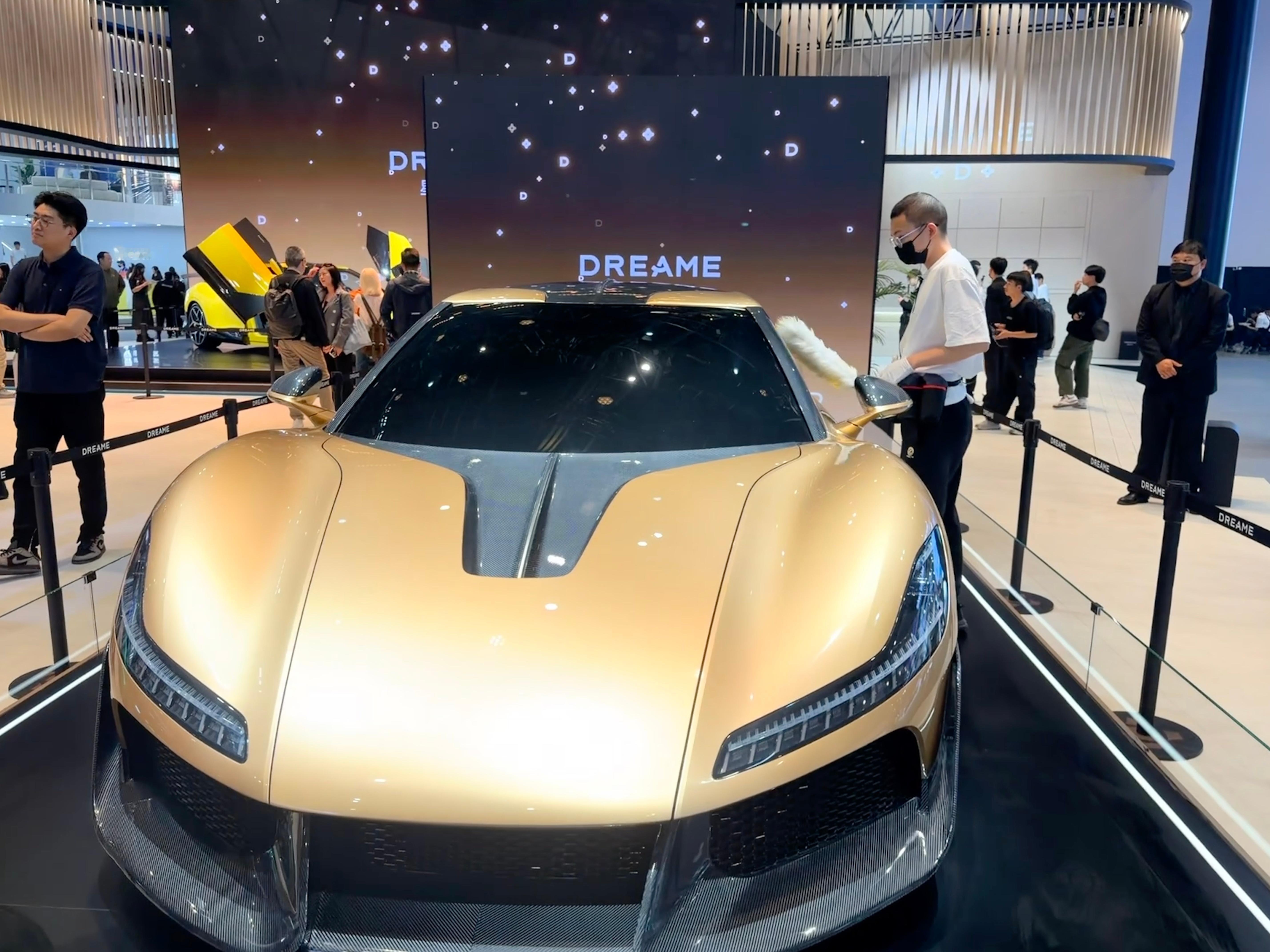 不愧是清洁巨头！追觅展台一直在擦车智驾数码团2026北京车展北京车展潮这看