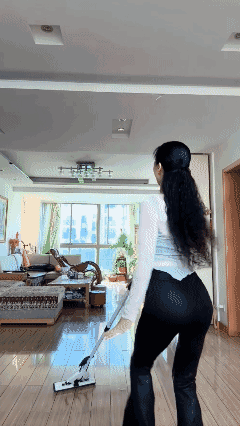 没办法，
已经养成习惯了，
一会不跳浑身不自在！