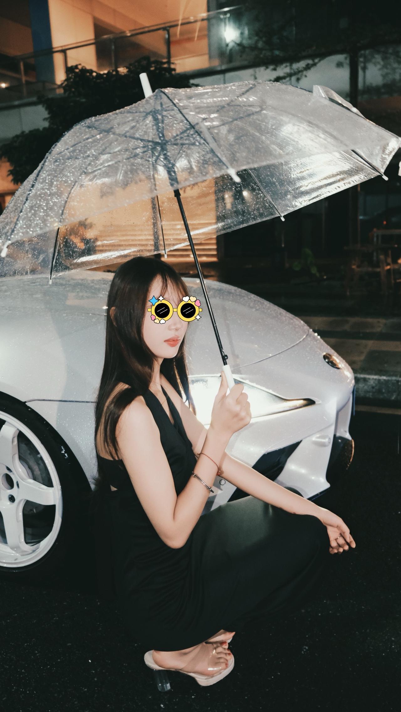 这个杀手不太冷！街拍豪车 高级感拍车 雨夜拍车 jdm 丰田Supra @DOU