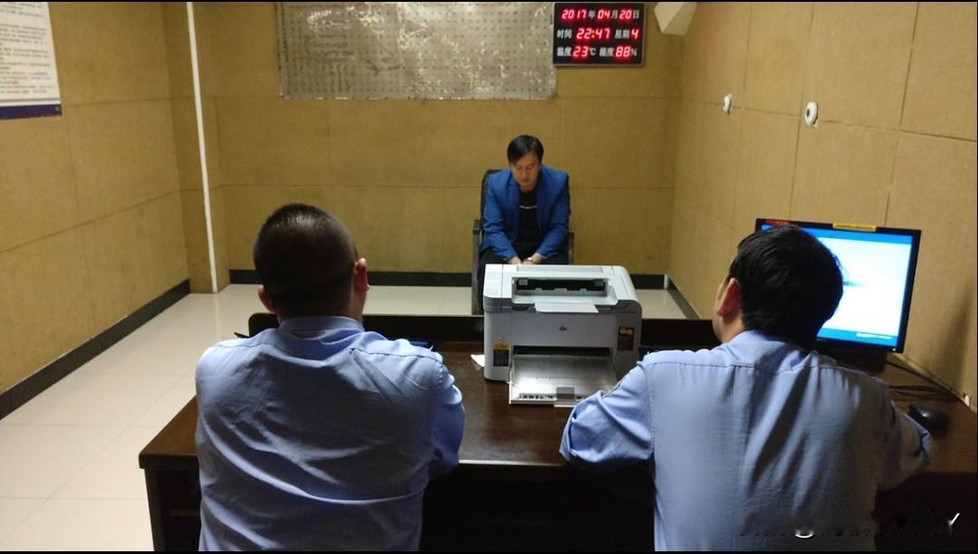 公职人员被留置后为什么抗不住，大多很快交代问题？
 
法律明确：严禁刑讯逼供、侮