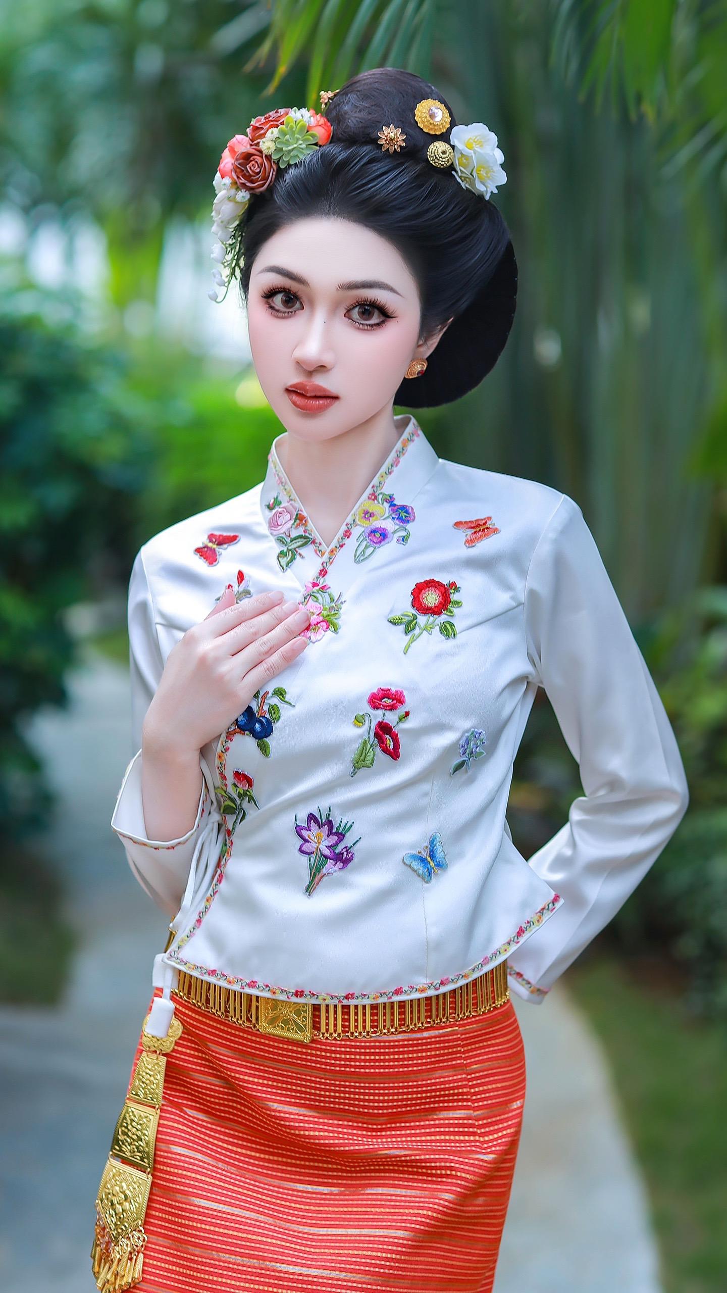 繁花似锦的服装文化。