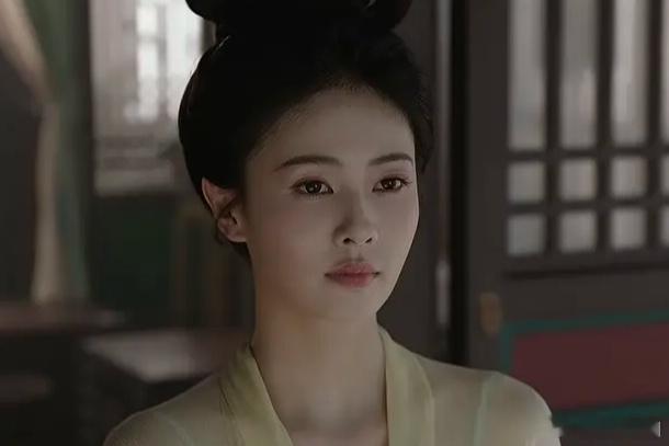 白鹿怎么演什么都面无表情 闭上嘴就不会演戏了？ 