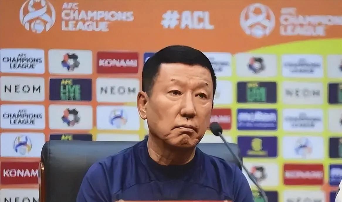 崔康熙以一己之力再掀起中超的韩国教练风潮！
由于崔康熙在山东泰山队取得的成功效应