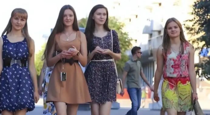 中俄免签引“抢媳妇”焦虑？俄官员急了，数据却打了脸
 
民政部 2023 年发布