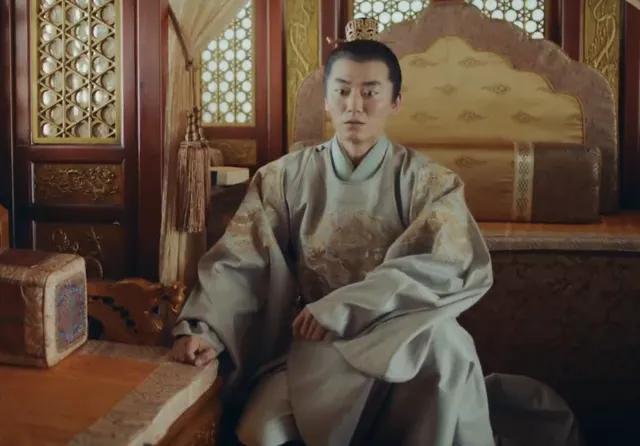 今日话题：朱允熥和朱允炆谁更适合当皇帝？？？

网友甲：立朱允熥，不用杀那么多功