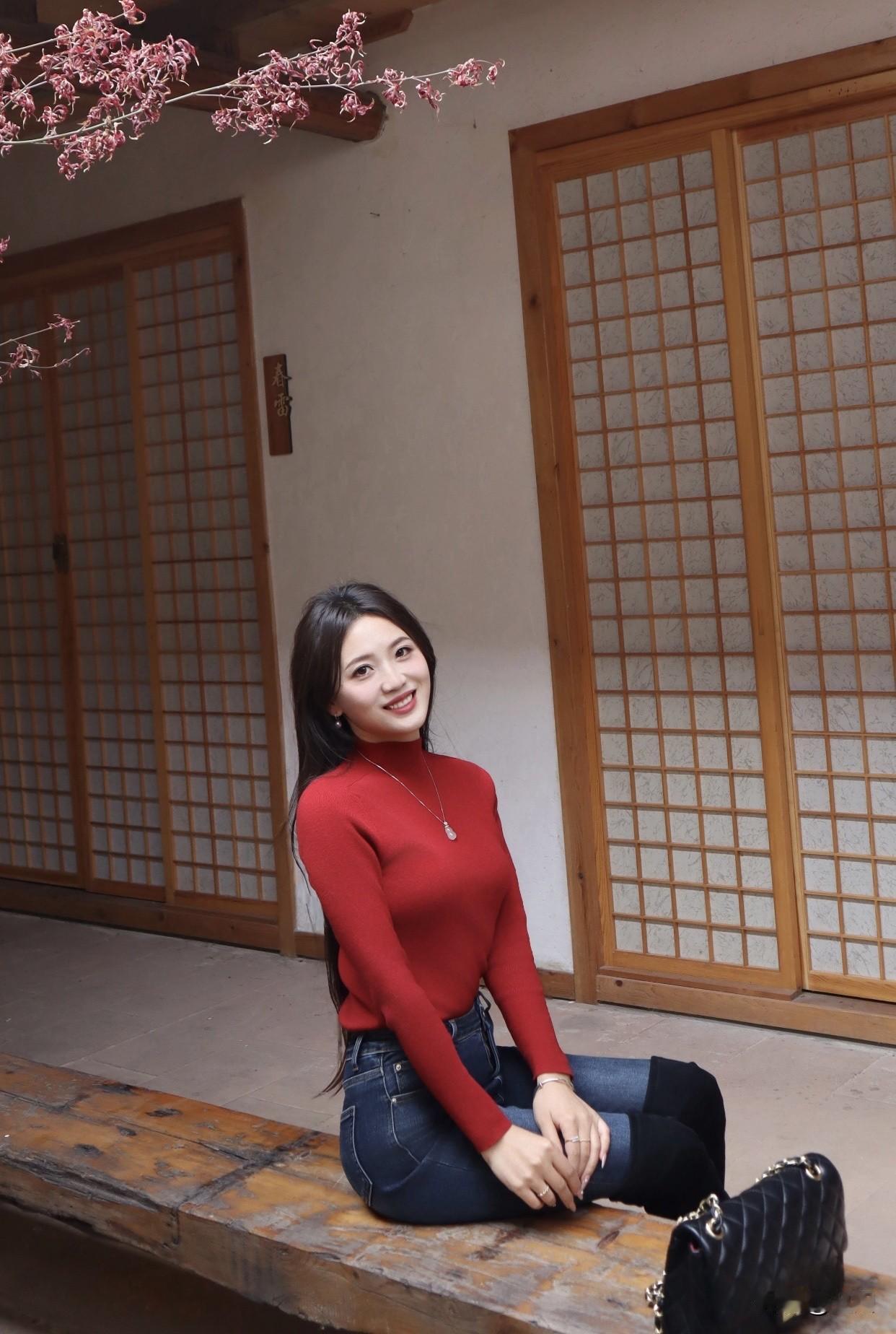 如何证明身材比脸重要身材能展现一个人的健康状态和生活自律程度，而脸可能会随年龄变