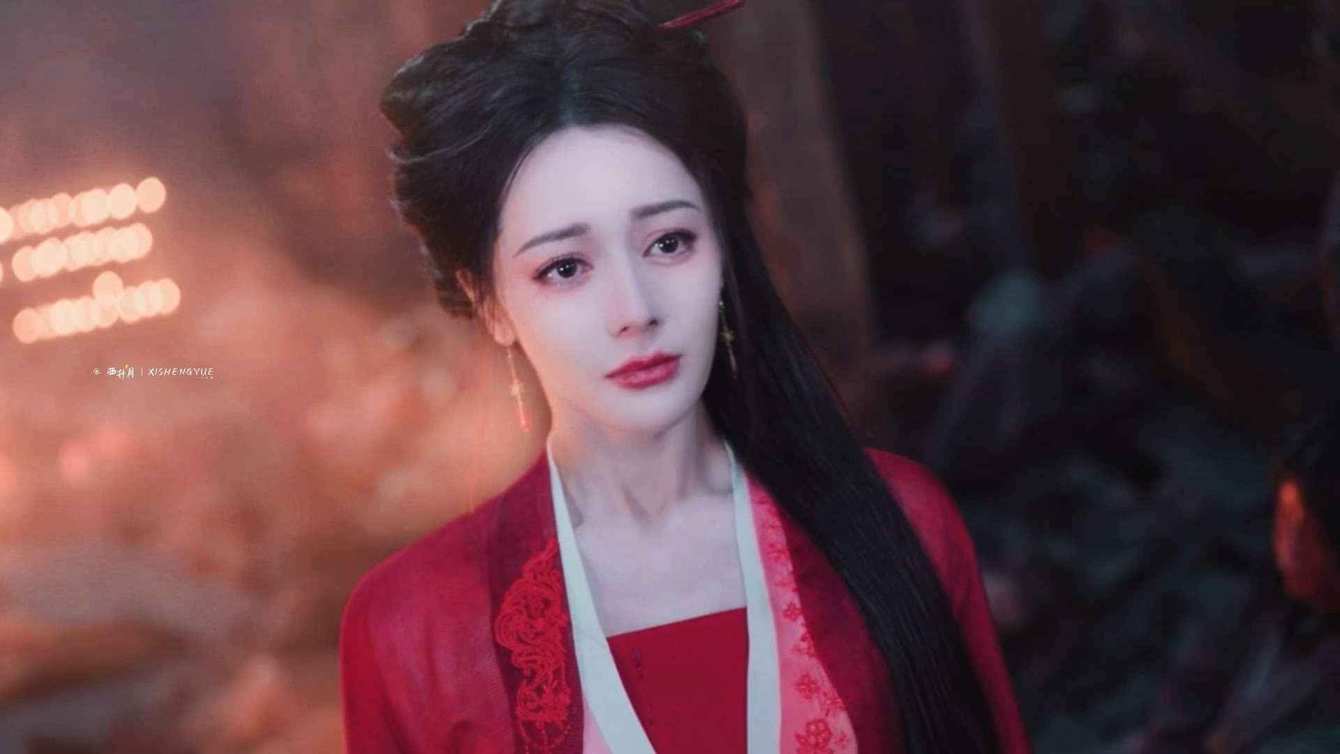 刚打开正片本来还沉浸在红衣美貌里又被贺思慕这个变脸速度惊到啊啊啊啊啊眼泪怎么说来