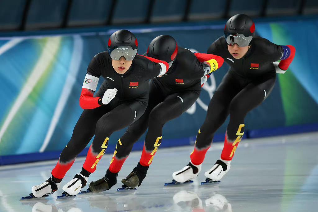 中国速滑男团铜牌米兰冬奥会速度滑冰男子团体追逐铜牌赛，由刘瀚彬、吴宇、李文淏、宁