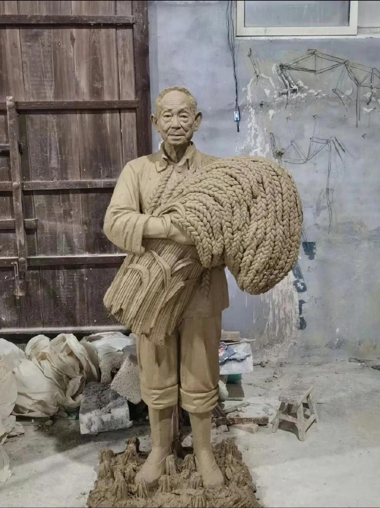 袁隆平，一位伟大的科学家，他让无数人不再挨饿，他的贡献永远值得我们铭记，他的孜孜