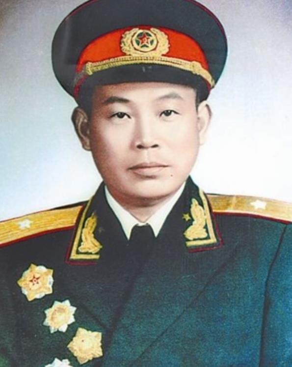 志愿军抗美援朝战争中，王直政委做了一件让人意想不到的事情：剪碎3000条美国毛毯