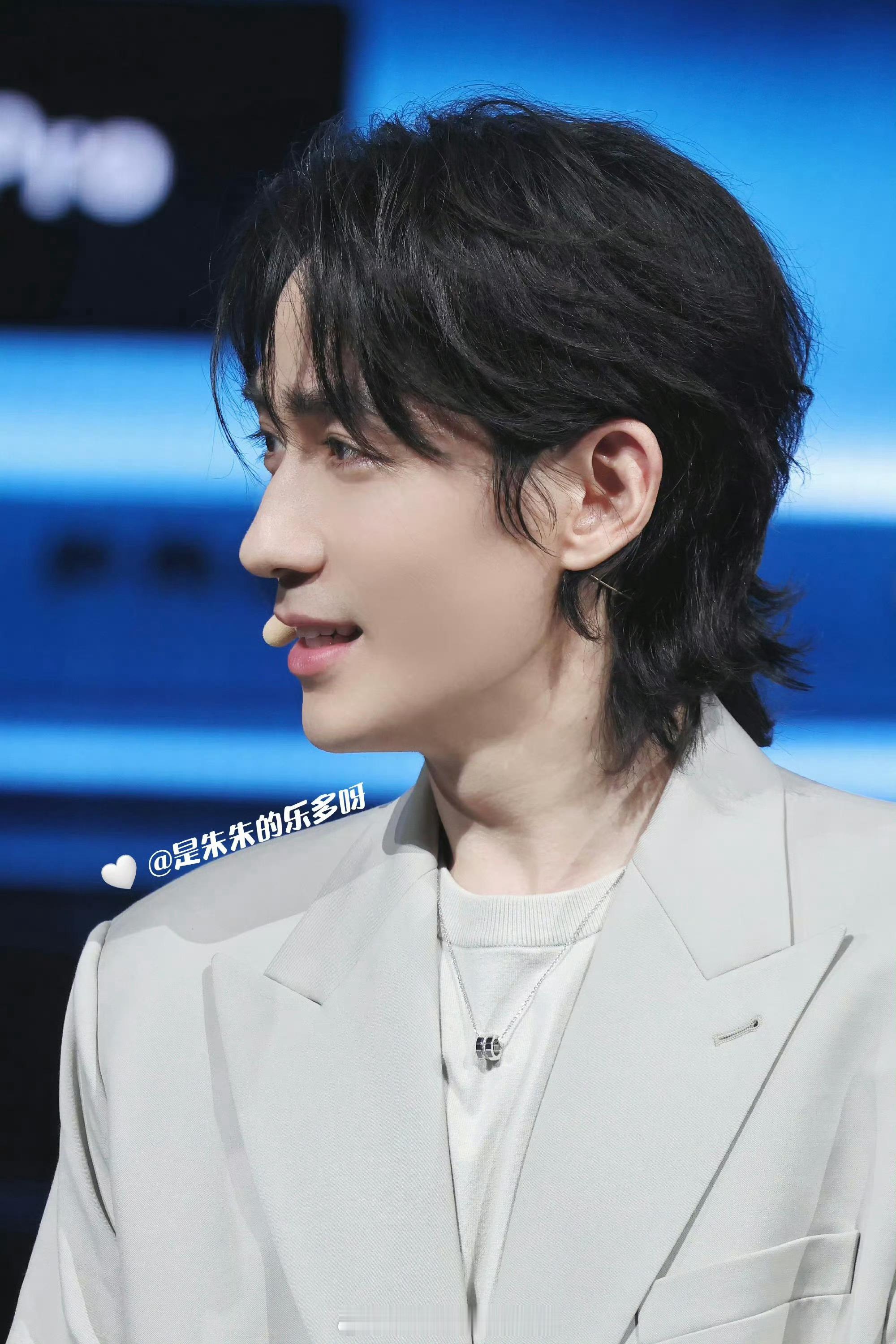 有个猛男粉朱一龙