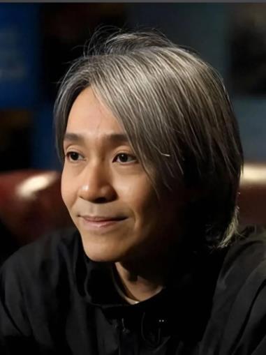 曝美人鱼2因主演塌房重拍 根据网友消息，周星驰执导的《美人鱼2》在2018年已经