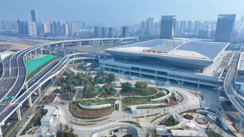 22.7万方！[小鼓掌]
涉及合肥一高铁站！[机智]
从合肥了解到，
合肥西站东