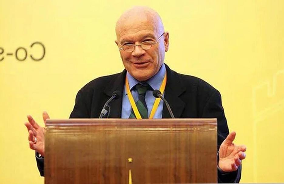 振聋发聩！
英国教授马丁·雅克一句话戳破真相：“中国崛起不可怕，可怕的是
它是伪