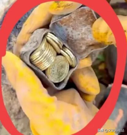 河南，一男子开采石头，不料，在一块石头中，竟然发现了一个生了锈的小铁盒，费了九牛