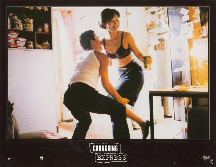 林青霞 拼命要王家卫剧本 影后也逃不过“盲盒式拍戏”！追着要剧本只为心里有底，结