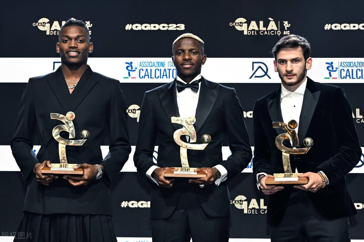 【最贵三前锋】谁攻击乏力，来意甲进货，[捂脸]经济实惠是首选，可惜也不太便宜。