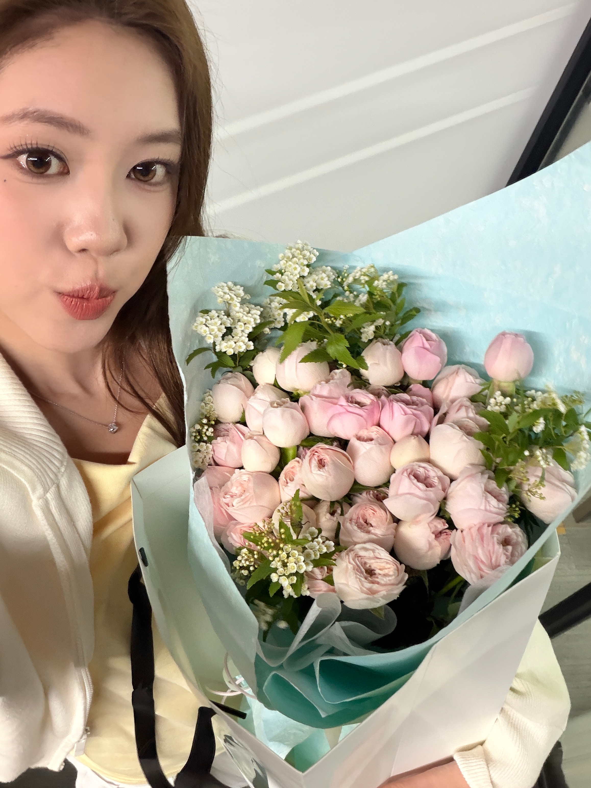 下班啦啦啦啦～～见面会vlog也发了这次是不是很快！！ 
