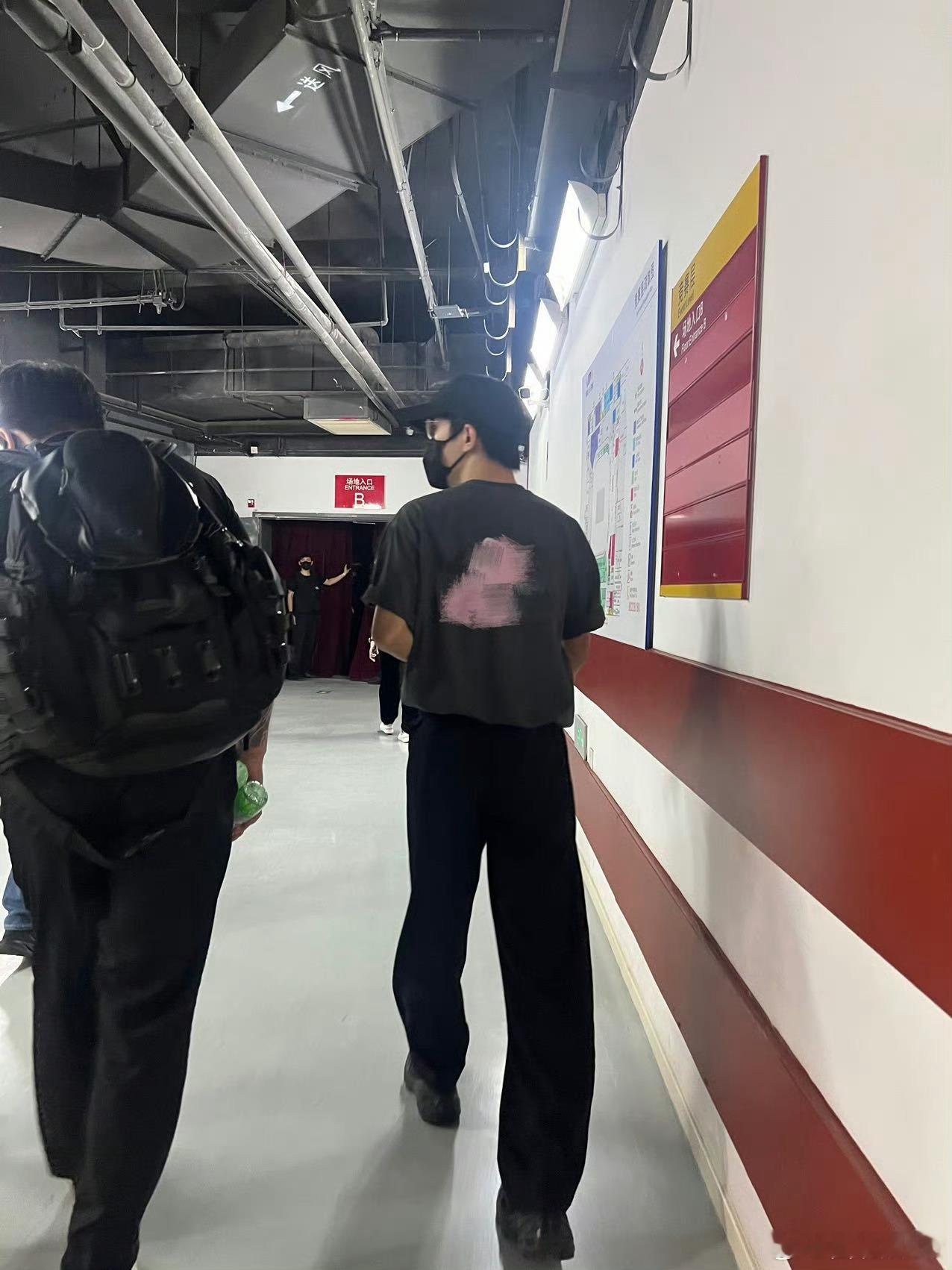 易烊千玺真的去看eason哥了 这是什么梦幻联动，千玺居然喜欢医生？妈耶，我的2