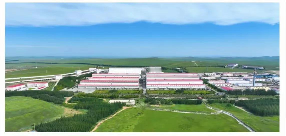青山绿水，下图就是6名东北大学大学生溺亡的选矿工厂。
东北大学 东北大学溺亡 学