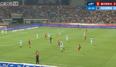 铜梁龙陈纯新进球，主场领先。 