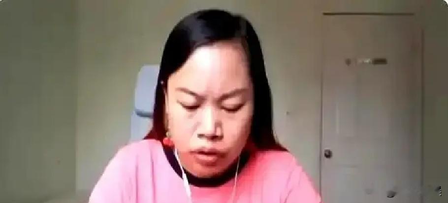 14年没孩子，她在美国哭了。
凤姐在美国14年没孩子，绿卡钱够却孤单，拒回国直播