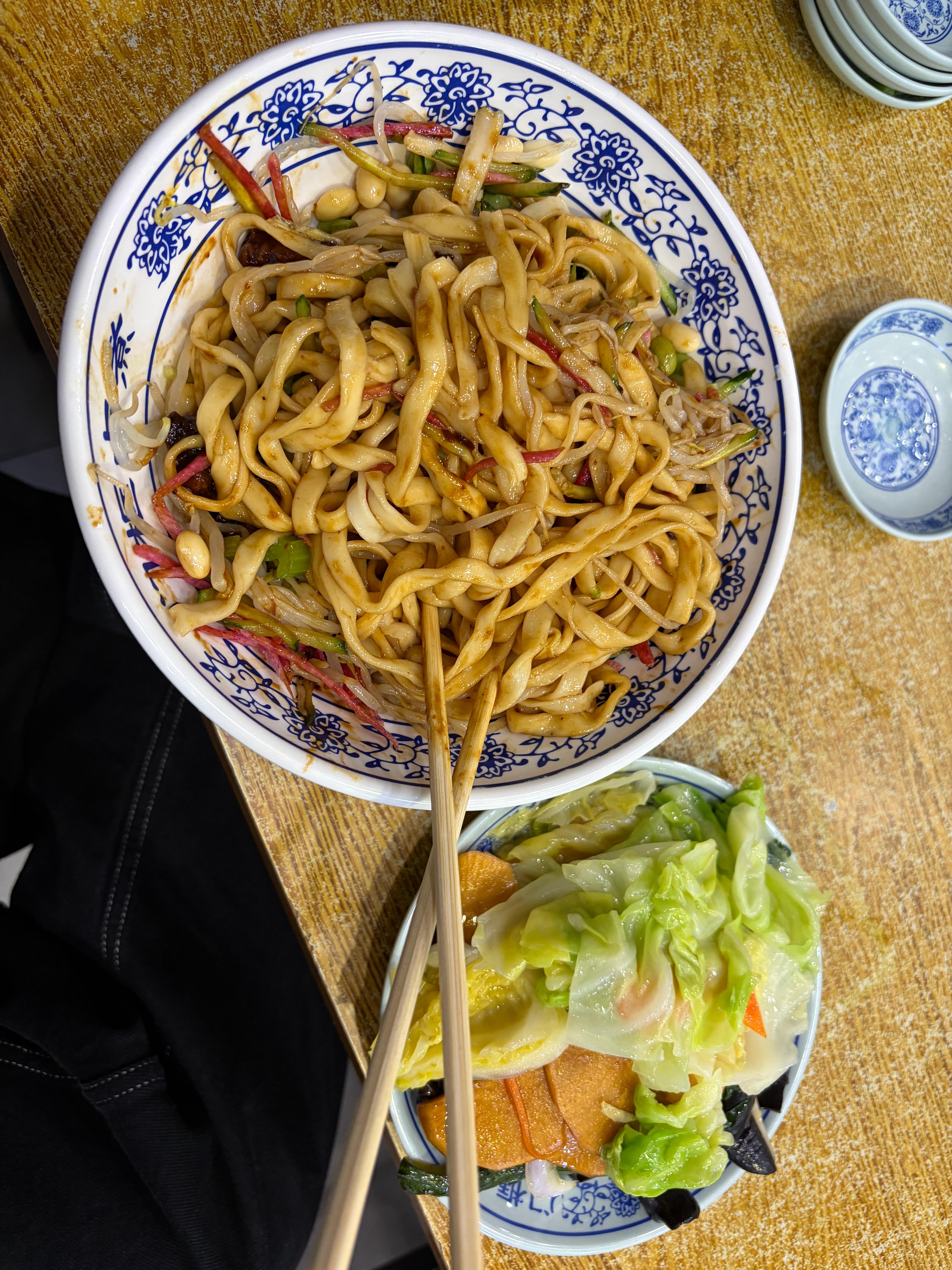 回家急头白脸弄碗炸酱面真TM带劲啊😌 北京