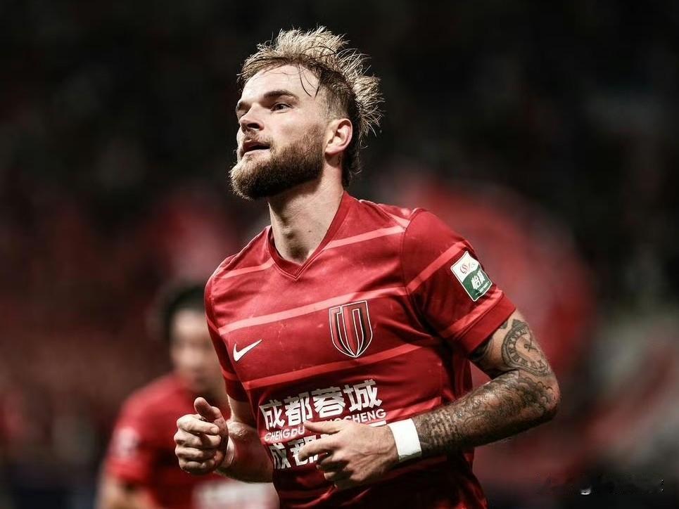 中超绯闻转会---莱切特…成都蓉城和提莫莱切特的续约可能也悬了，据说他没有与球队