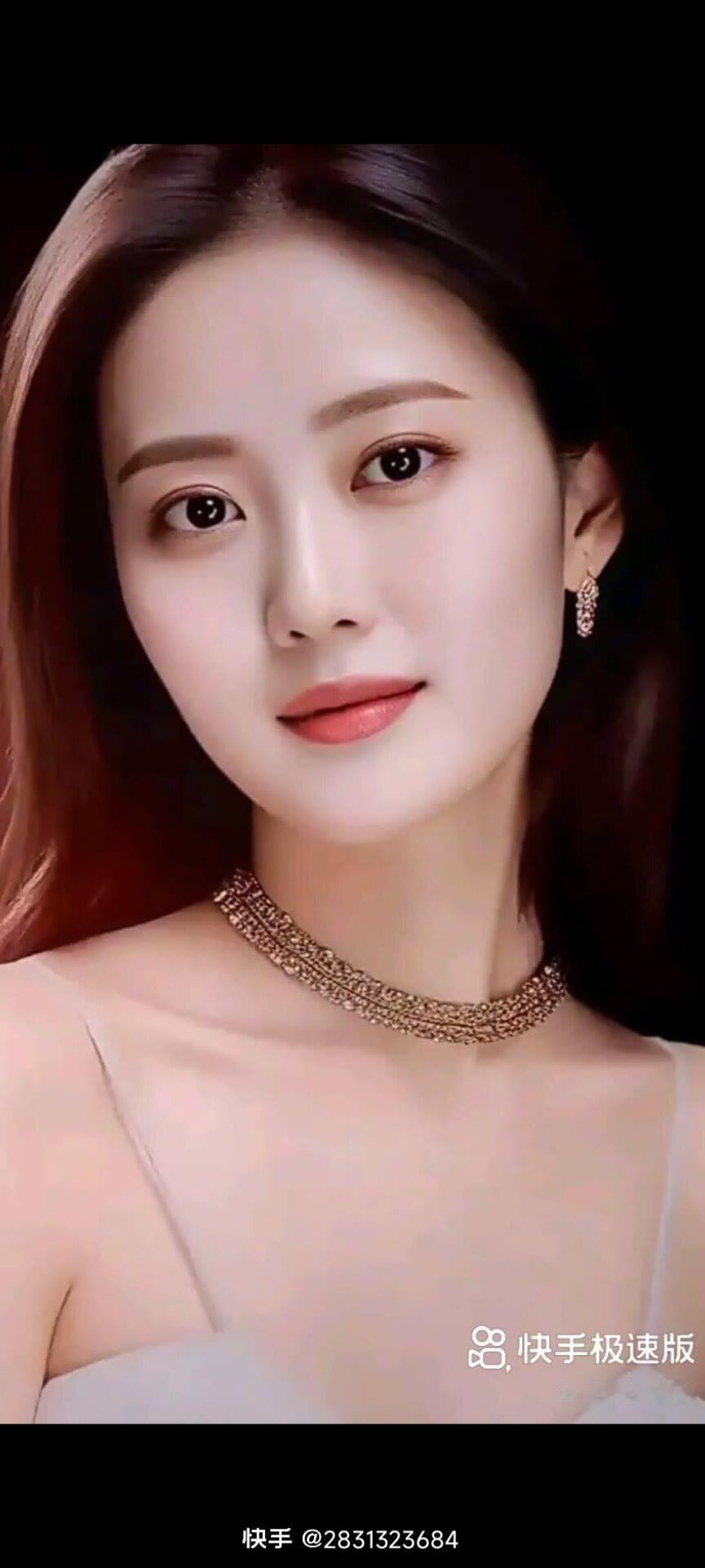 优雅气质，闪耀珠宝，完美女神！